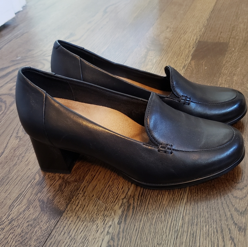 Trotters loafer heel 6.5 EE